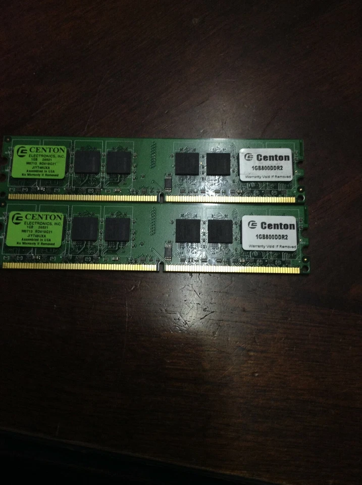 Centon PC2-6400 1 GB DIMM 800 MHz DDR2 SDRAM Memory (1GB800DDR2) - Image 1 of 2