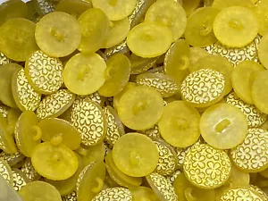 Yellow Matte Frost Floral Daisy Flower Button 21/MM 13/16" Shank - Picture 1 of 1