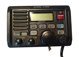 iCom IC-M502A DSC VHF Morski zatapialny nadajnik-odbiornik Plus z mikrofonem HM-126B - Zdjęcie 1 z 3