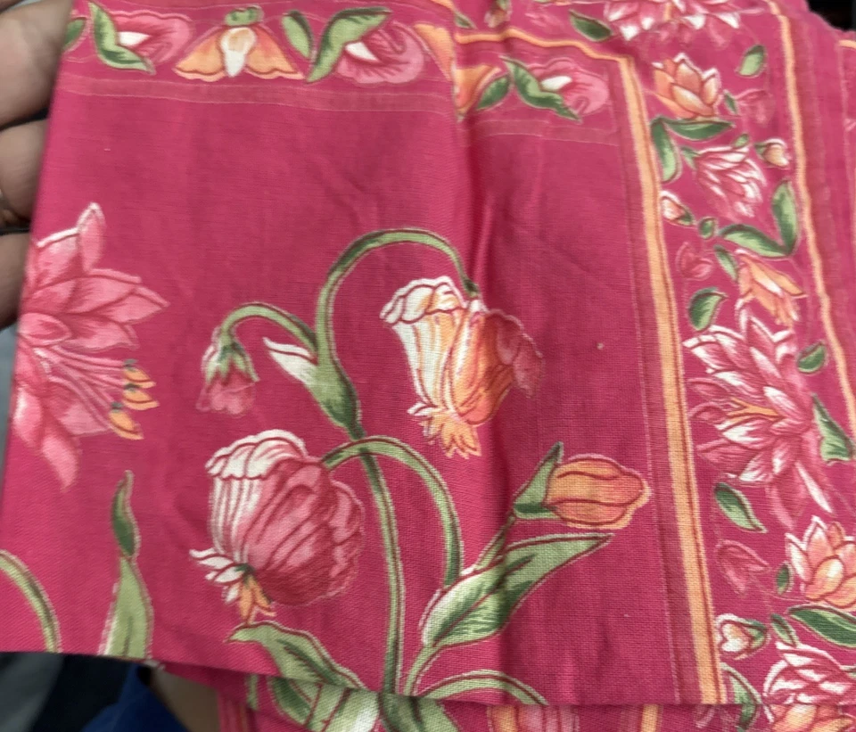 10 NUEVAS servilletas de tela April Cornell Cottage florales rosa rojo IRIS NUEVAS SIN ETIQUETAS Foto 1 de 1