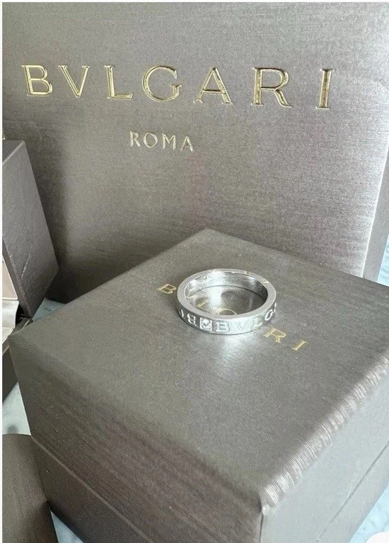 ANILLO DIAMANTES BVLGARI / ORO BLANCO 750 US 5 Foto 1 de 4