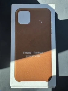 Genuine Original Apple iPhone Leather & Leather Folio & Silicone Case - Open box - Afbeelding 1 van 3