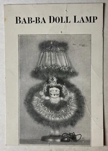 Lámpara de muñeca Bab-Ba impresa postal recortada más pequeña muñeca Kewpie tono extraño - Imagen 1 de 2