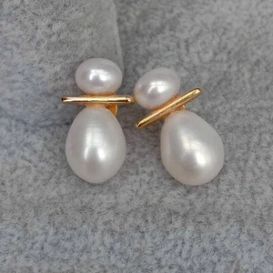 Ohrstecker Süßwasserzuchtperlen weiße halbrunde Perle und Reisbirne - Bild 1 von 6