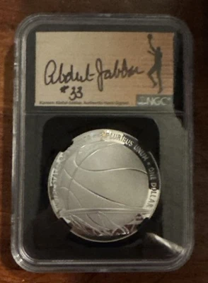 Baloncesto PF70 2020P Salón de la fama $1 Kareem-Abdul Jabbar auténtico firmado plata .999 Foto 1 de 2