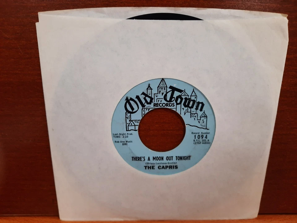 45 / The Capris / 1960 / There's A Moon Out Tonight / Indian Girl Foto 1 de 1