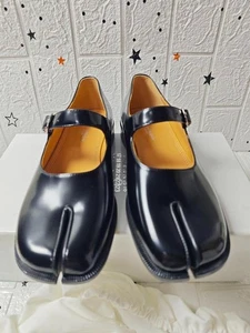 Maison Margiela Tabi Halbschuhe Gr. 37 schwarz mit Karton und Staubbeutel Damenmode - Bild 1 von 6