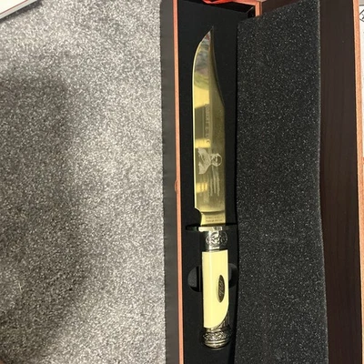 RARE GOLD PLATED GENERALS OF THE CONFEDERACY ROBERT E. LEE BOWIE KNIFE BOX & COA - Image 1 of 4