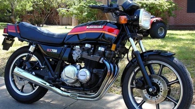 Kawasaki KZ700 KZ750 Z750 1984 tanque de combustible y cubierta trasera calcomanías/juego de rayas de pasador Foto 1 de 4