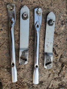 Toro 20700 1982 Mower Handle Lot 2x 44-0590 Latch & 2x 29-9160 Lower Bracket - Picture 1 of 6