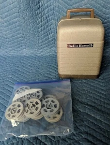 Proyector de películas Bell & Howell 8 mm, modelo 253 A vintage - Imagen 1 de 23
