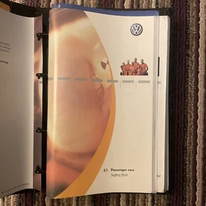 GENUINE VW GOLF Mk4 HANDBOOK OWNERS MANUAL WALLET 1997-2003 PACK - Picture 1 of 4