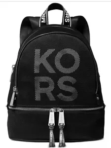 Nuovo Michael Kors Rhea Zip Zaino Logo Anteriore Borsa Poliestere Nero Bianco Argento - Foto 1 di 6
