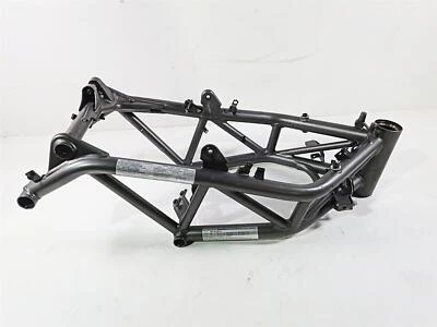 2013 Ducati Hyperstrada 821 chassi quadro principal reto 470P7151EB - Imagem 1 de 4