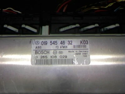 Centralina ABS MB 019 545 46 32 K03 0 265 108 029 Mercedes-Benz C 180 202 - Immagine 1 di 2