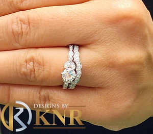 ANELLO DI FIDANZAMENTO ORO BIANCO 14 KT TONDO MOISSANITE E DIAMANTI NATURALI FASCIA 1,50ctw - Foto 1 di 12