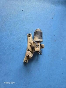 84 85 86 87 88 89 90 91 VISTA REAR WIPER MOTOR 129203 - Picture 1 of 2