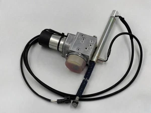 Mercedes-Benz W215 CL-Class Trunk Lid Hydraulic Pump Control Unit A2158000148 - Picture 1 of 5
