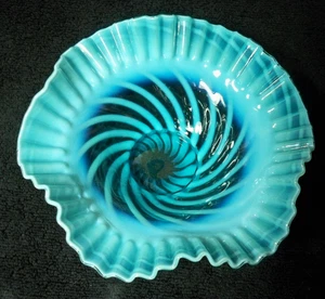 Jefferson Vidrio Opalescente Azul Remolino Espiral Volantes Cuenco Antiguo Victoriano - Imagen 1 de 7