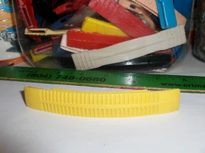Vintage Hogan's Heroes, Original gelb gerippt Brotdose Griff, passt quadratischen Boxen - - Bild 1 von 5