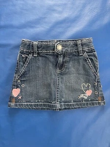 GAP KIDS GIRLS 6 REGULAR DENIM SKIRT EMBROIDERED HEART DESIGN ADJUSTABLE WAIST - Picture 1 of 3
