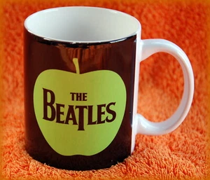 The Beatles ~ taza con logotipo de Apple ~ 2015 - Imagen 1 de 4
