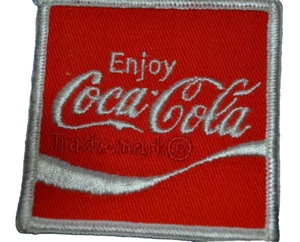 COCA-COLA Onda Logo Uniforme NOS Ricamato Impiegato Toppa Panno Vintage anni 70 - Foto 1 di 2