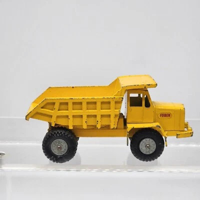 Matchbox KING Size K-5 FODEN DUMPER Truck with REAR TIPPING Action & GREY Rims - Image 1 of 4