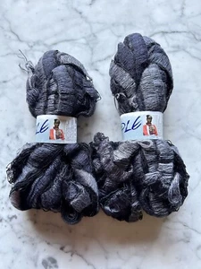 2 Skeins RIPPLE Scarf Yarn each skein 44 Yds Made in Italy Color 112 Grays - Picture 1 of 5