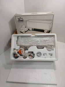 First Gear 1960 Mack B-61 Yellow Transit Semi 1/34 Scale #10-1293 New in Box. - Picture 1 of 10