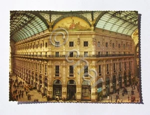 Cartolina Milano - Interno della Galleria 1960 ca - Foto 1 di 1