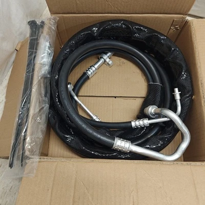 Juego de líneas de mangueras de aire acondicionado auxiliares traseras AT34653 para Buick Enclave 2008-2017 Foto 1 de 3