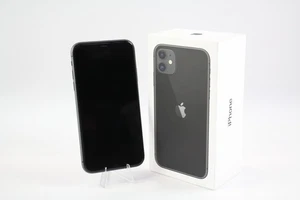 Apple iPhone 11 (Unlocked) A2221 64GB Black Grade C Original Box  - Picture 1 of 8