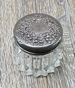 Antike viktorianische Puderdose geschliffen Kristall Sterlingsilber 10 Gramm Monogramm "FJB" - Bild 1 von 10