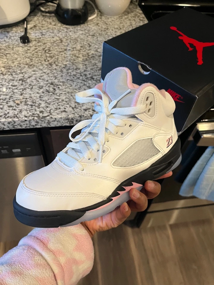 Talla 5 - Air Jordan 5 Retro Medio Rosa Suave Foto 1 de 1