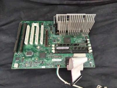 Set of Compaq DeskPro EP/SB Motherboard, Pentium 3 450, 128 MB, Matrox, ESS, Net - Image 1 of 4