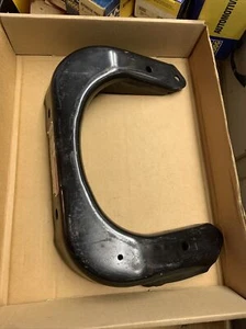GM 15660717 Engine Mount NOS Genuine Parts New - Picture 1 of 5