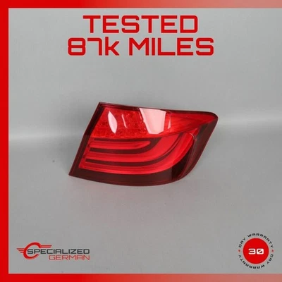 Luz trasera derecha BMW 528i 535i 550i M5 F10 2011-2013 63217203232 OEM usada Foto 1 de 4