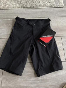 Troy Lee Designs Youth Flow Line cycle Shorts Size 22 age 4-5 years - Picture 1 of 8