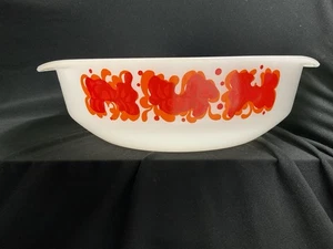 Vintage Pyrex Agee (New Zealand) Retro Flutter Large Casserole Baking Dish 3 PT - Picture 1 of 9