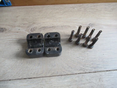 CR 125R HUSQVARNA 1984 CR 125R 1984 ABRAZADERAS Y PERNOS DE MANILLAR Foto 1 de 4