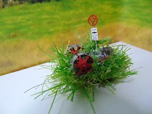 Model Railway ~ Abandoned Tractor ~ OO Gauge REF5892 - Picture 1 of 2
