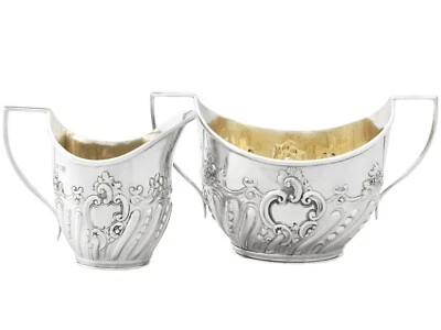 Jarra victoriana de plata de ley crema y azucarero años 1890  Foto 1 de 4