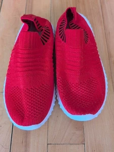 Boys Red Slip On Shoes Youth Size 3.5 - Unbranded - Picture 1 of 11