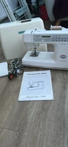 Janone Memory Craft 3000 Sewing Machine with Cabinet - Picture 1 of 5