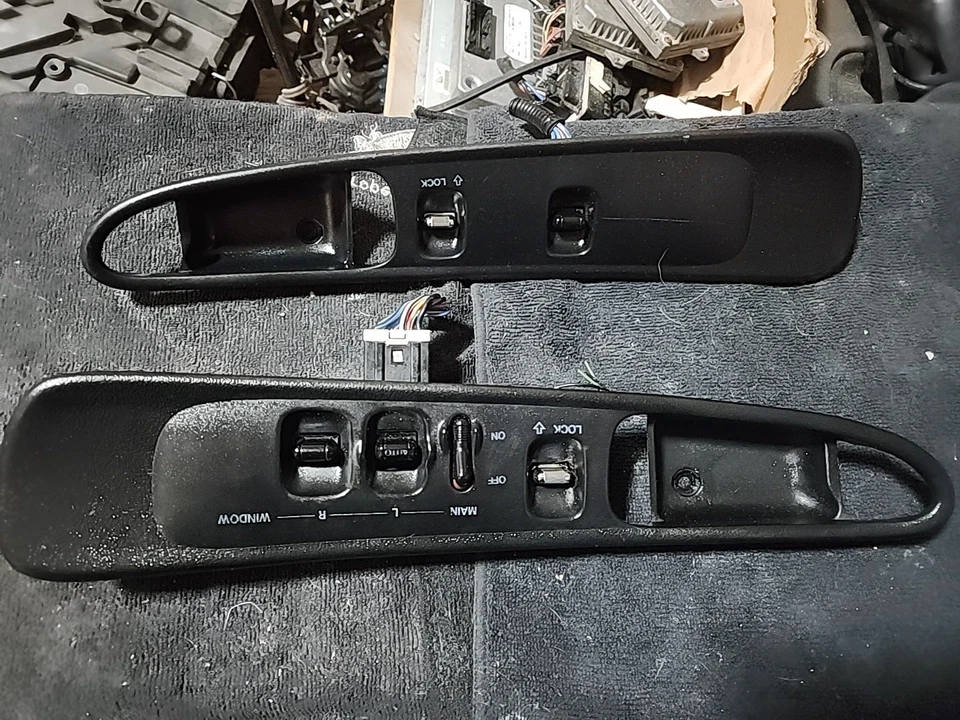 94 Honda Prelude SI Interior L/R Side Door Handle Trim Bezel BLACK Cover 92-96 - Image 1 of 4
