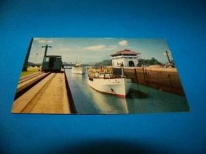 Panama Canal "Open Gates ..." Ships Vintage Postcard - Picture 1 of 2