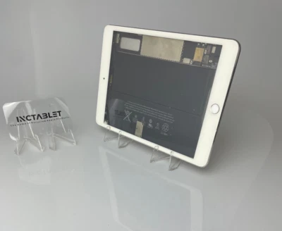 Apple iPad Mini 3rd Gen 64GB Silver (Minor Fault Item)- Ref1024 - Image 1 of 4