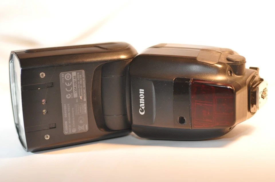 Flash Speedlite Canon 600 EX-RT 600EX E-TTL para EOS FILM Digital T8 T7 T5 90D Foto 1 de 4