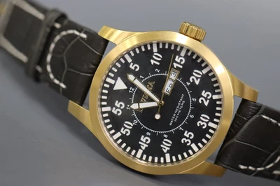 Invicta Men's Specialty/Outdoor Black Dial Dark Grey Genuine Calf Leather 11194. - Image 1 of 4